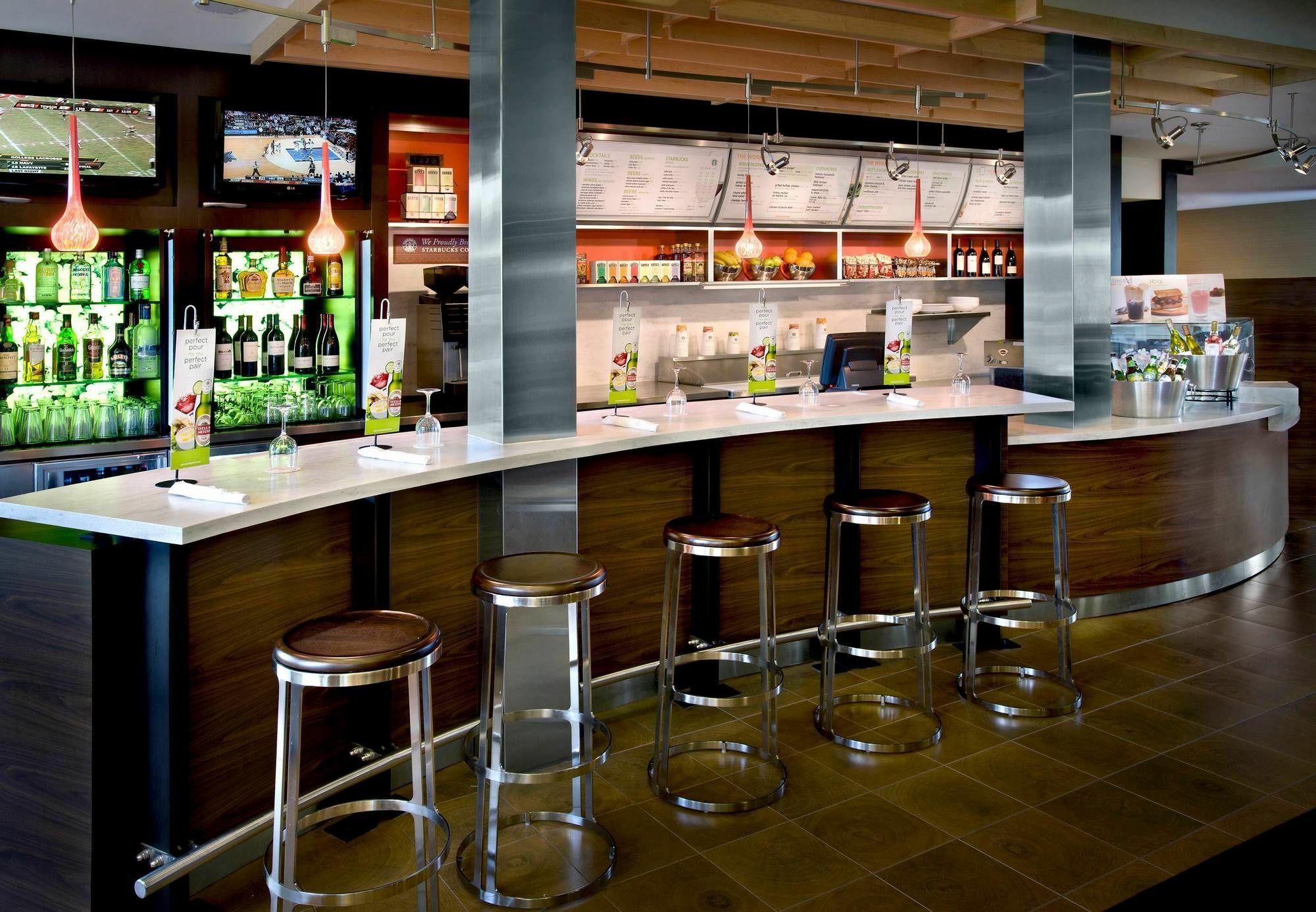 Courtyard By Marriott Pittsburgh Airport Hotel Coraopolis Екстериор снимка