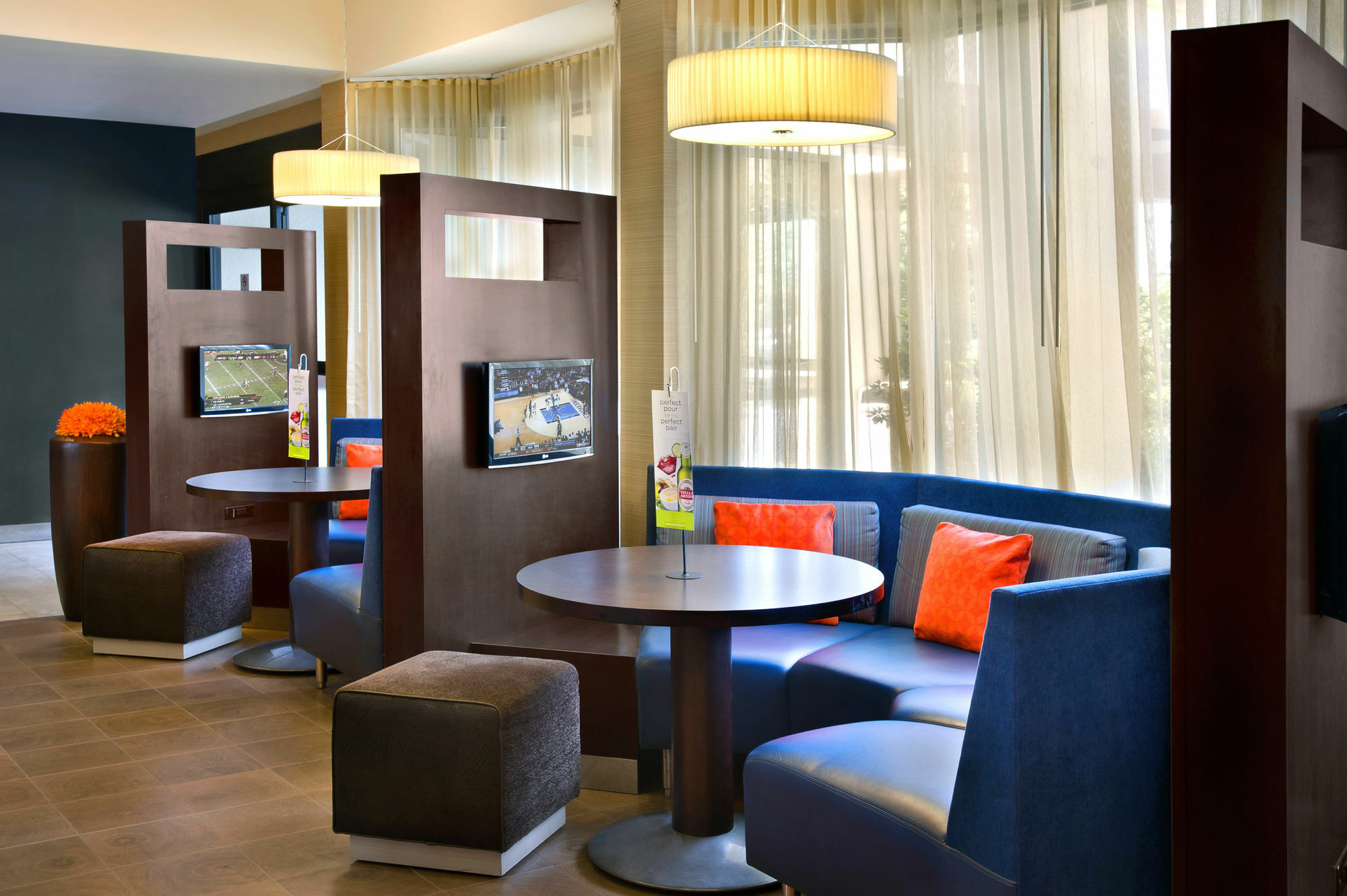 Courtyard By Marriott Pittsburgh Airport Hotel Coraopolis Екстериор снимка